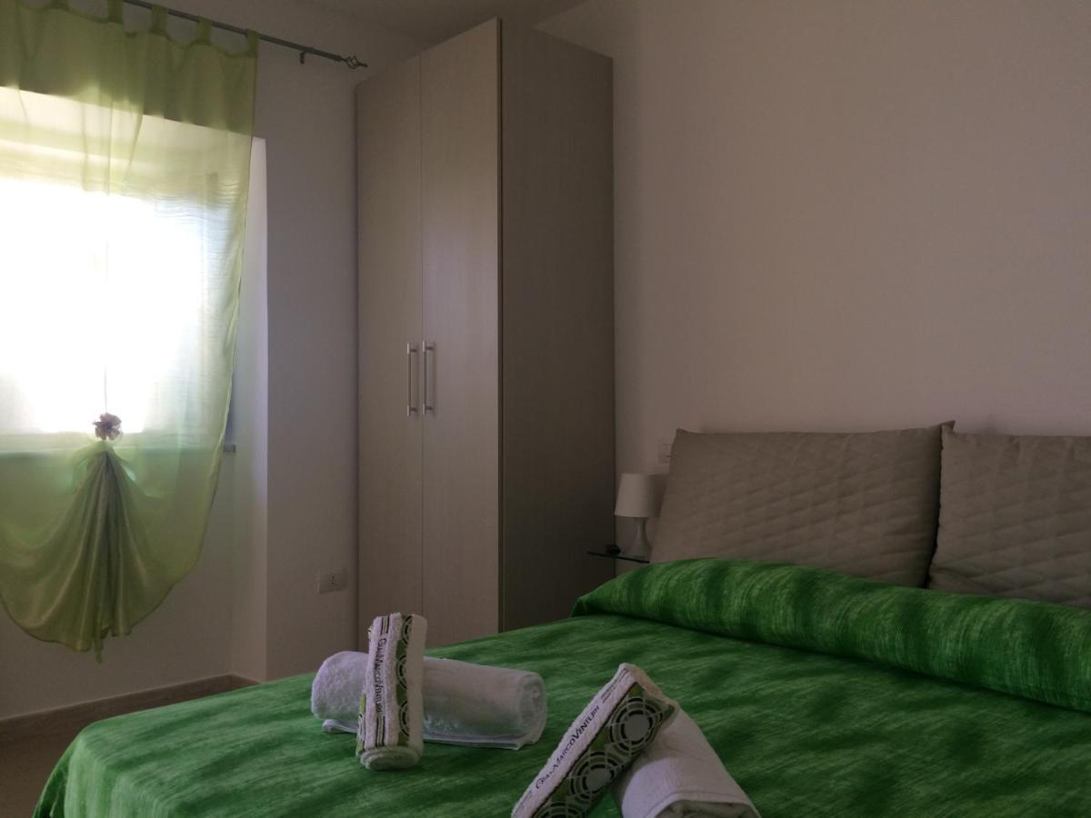 B&B Adele Paola Exteriör bild