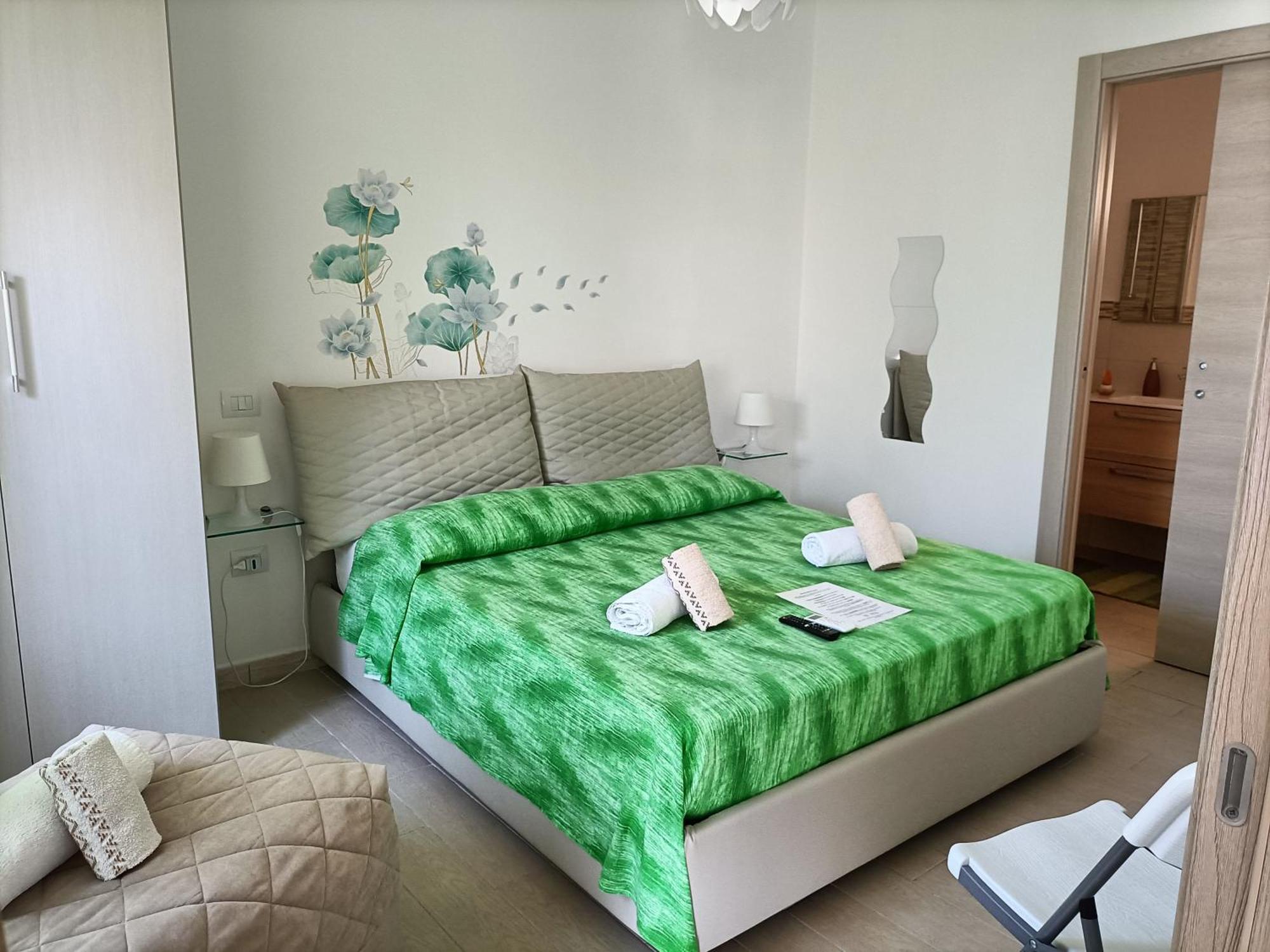 B&B Adele Paola Exteriör bild