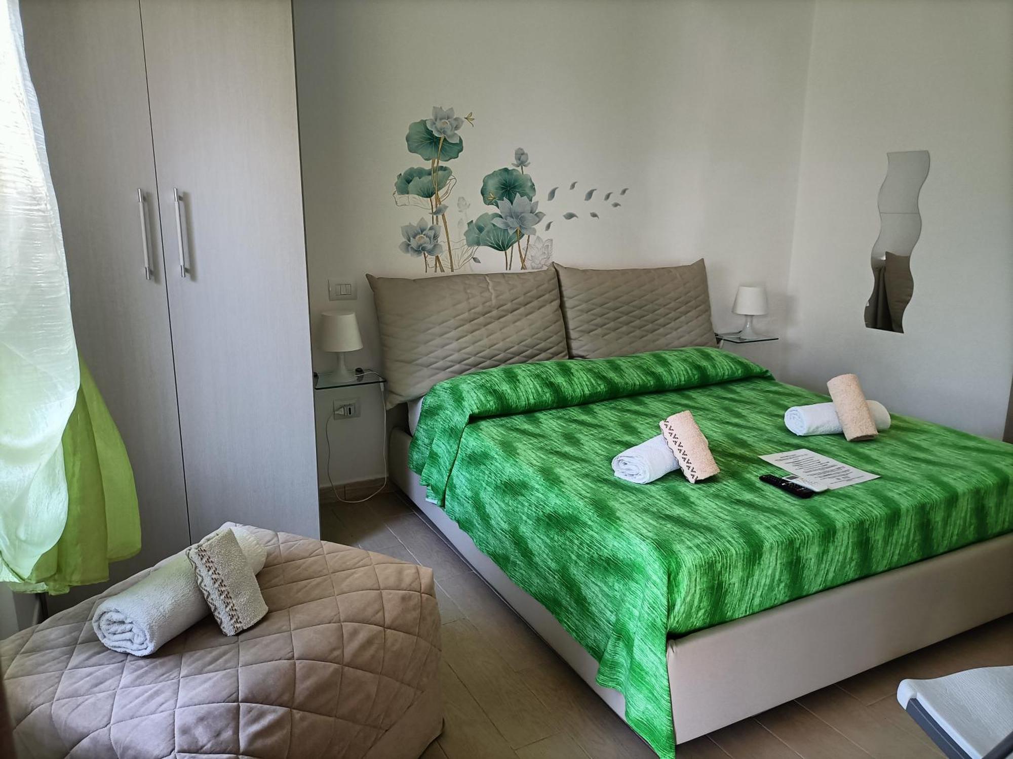B&B Adele Paola Exteriör bild
